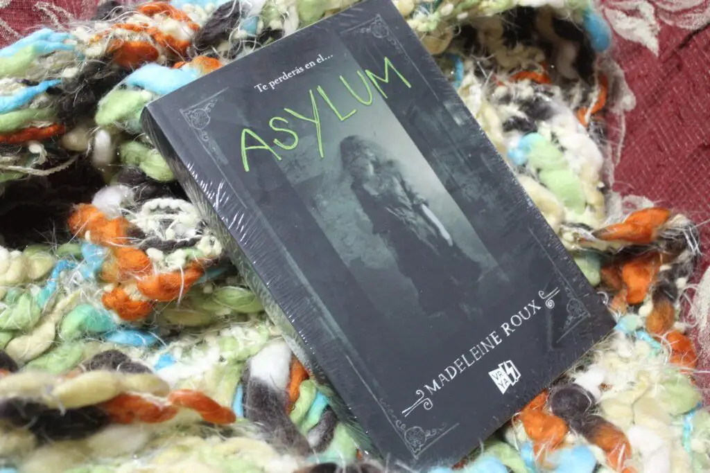Asylum un libro